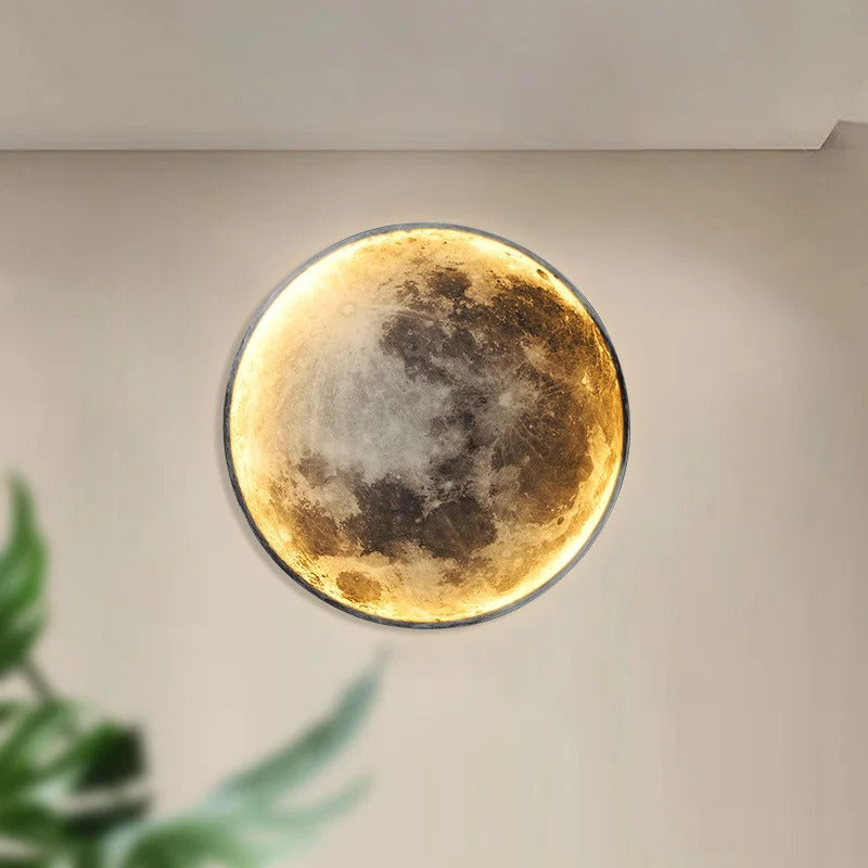 Lunar Beauty Wall Lamp